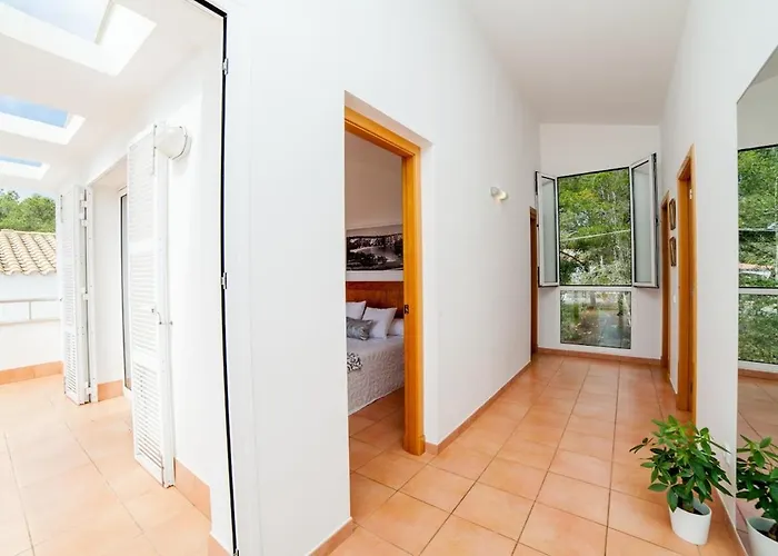 Villa Con Piscina En